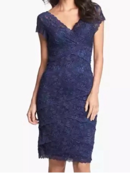 MARINA Dresses & Skirts - NWT Marina Navy Lace & Sequin V-Neck Dress